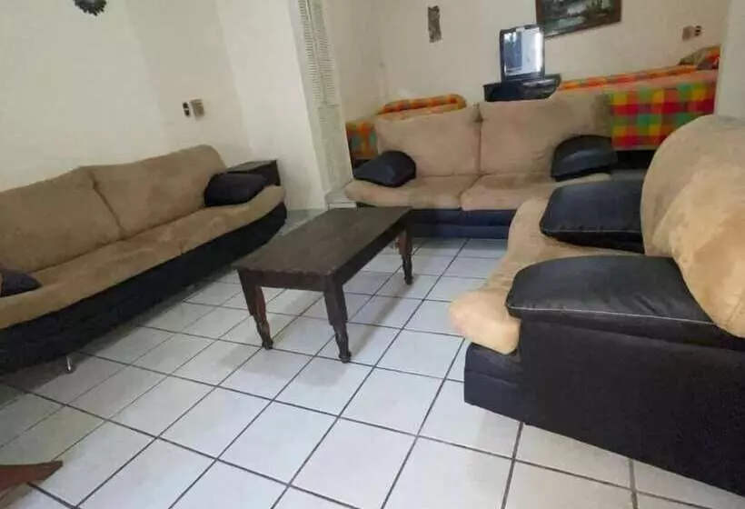 ホテル Ricardos Bungalows