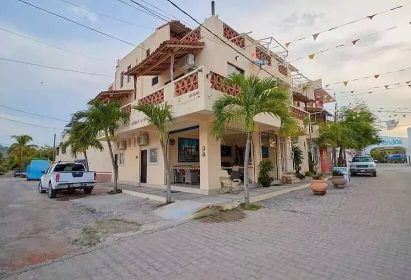 ホテル Ricardos Bungalows