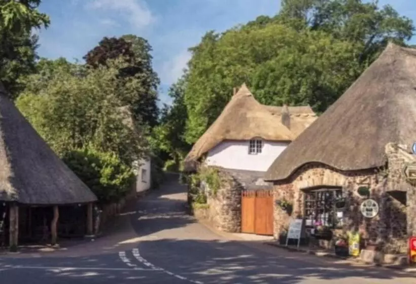 Lovely Stunning 2 Bed Cottage In Torquay