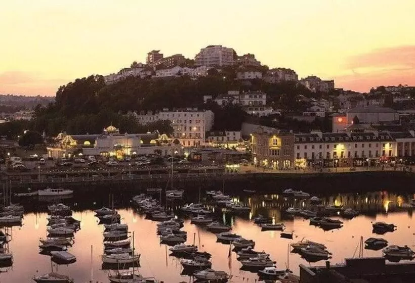 Lovely Stunning 2 Bed Cottage In Torquay
