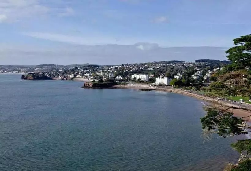 Lovely Stunning 2 Bed Cottage In Torquay