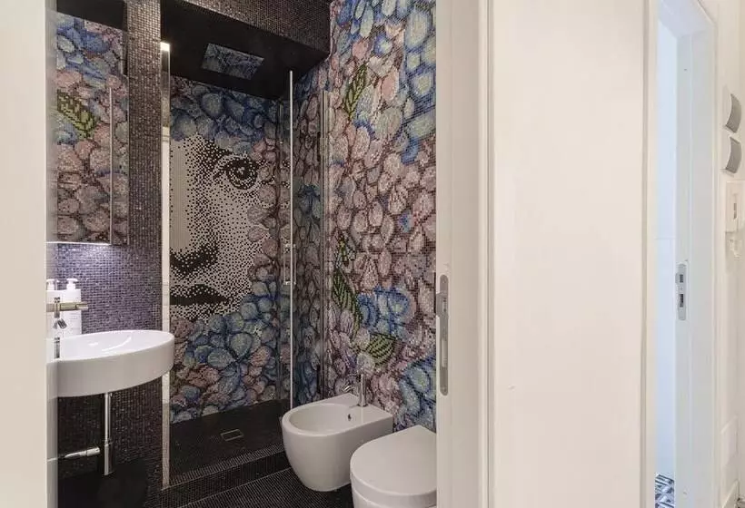 Luxury Central Design Apartment