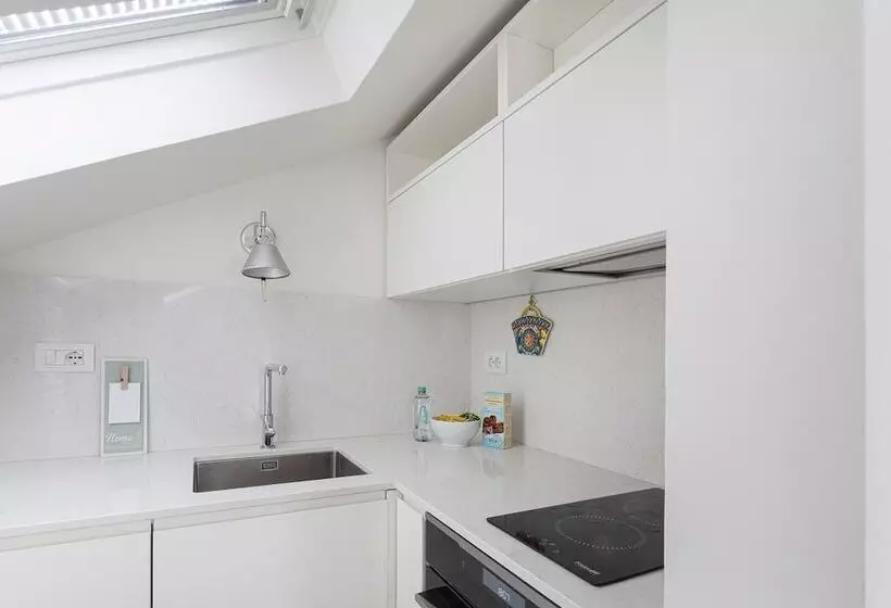 Luxury Central Design Apartment