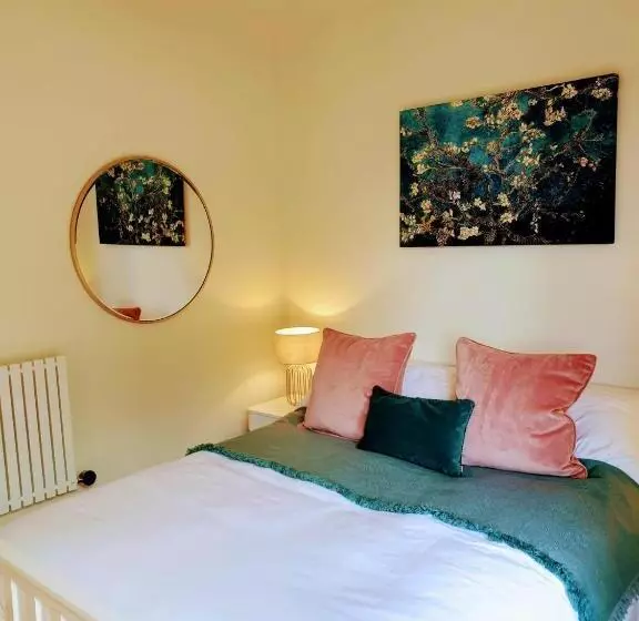 Finest Retreats   Blackbarn Wood