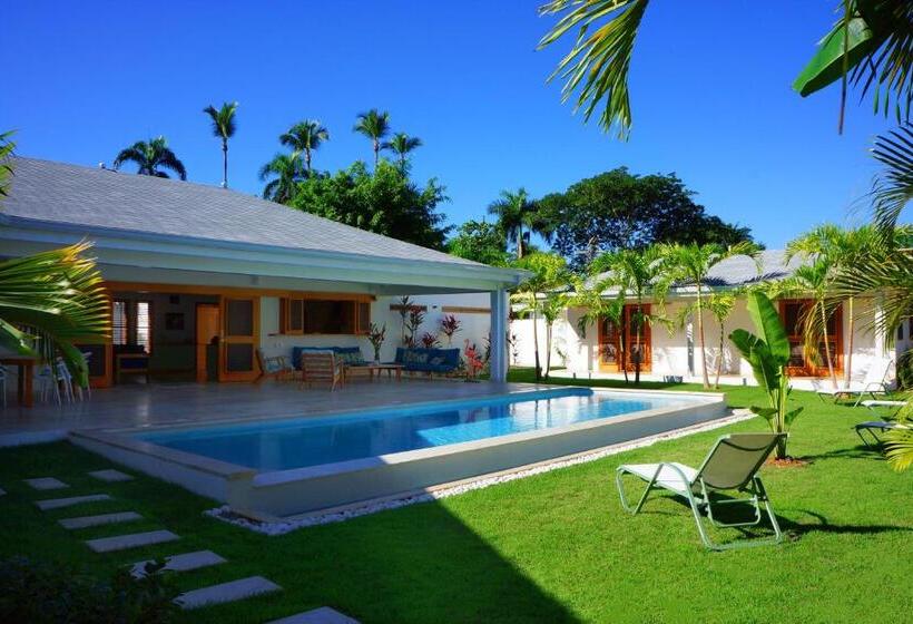 Flor De Coco, Villa Neuve, 5 Chambres, 5 Salles De Bains Et Grande Piscine à 250 Mètres De La Plage