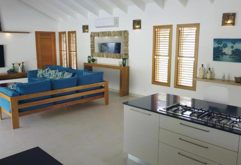 Flor De Coco, Villa Neuve, 5 Chambres, 5 Salles De Bains Et Grande Piscine à 250 Mètres De La Plage