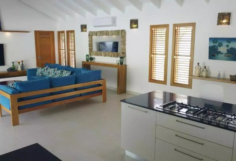 Flor De Coco, Villa Neuve, 5 Chambres, 5 Salles De Bains Et Grande Piscine à 250 Mètres De La Plage
