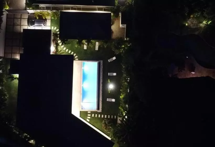 Flor De Coco, Villa Neuve, 5 Chambres, 5 Salles De Bains Et Grande Piscine à 250 Mètres De La Plage