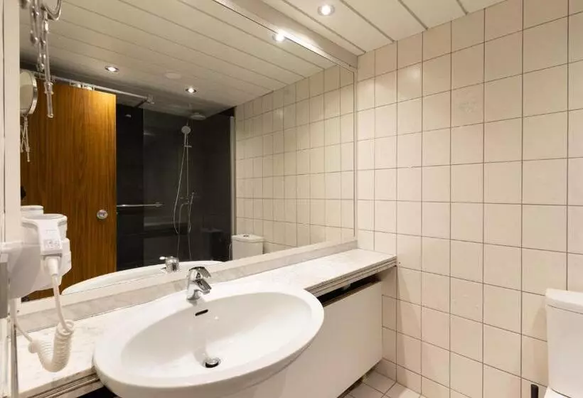 Gelsendesign Iii   Netflix I Balkon I Zentral