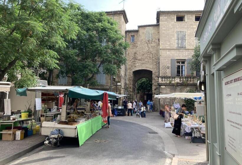 Light And Airy Apartment In The Heart Of Pézenas