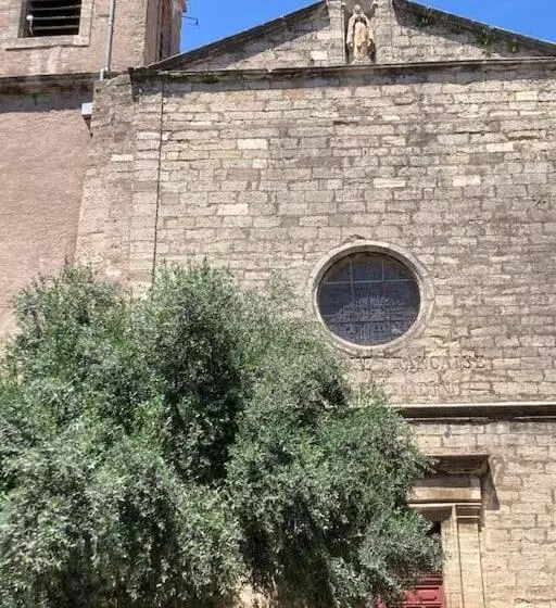 Light And Airy Apartment In The Heart Of Pézenas