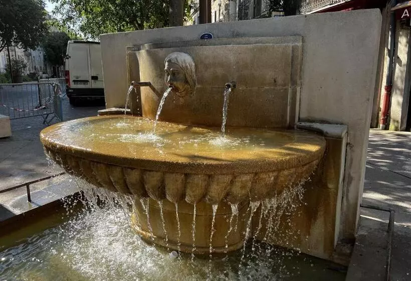 Light And Airy Apartment In The Heart Of Pézenas