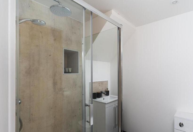 Romano Estate, The Courtyard