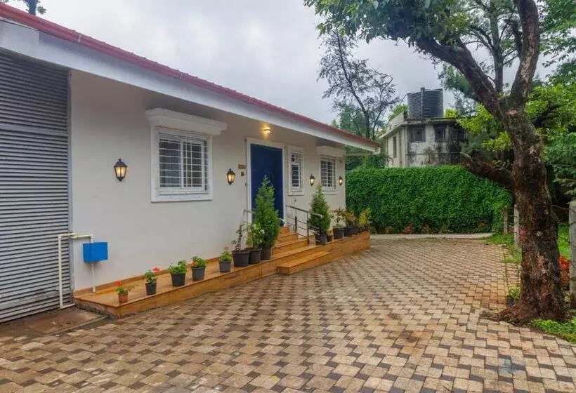 Stayvista S Beyond The Blue Door   Valley View Villa With Outdoor Jacuzzi & Massage Chair