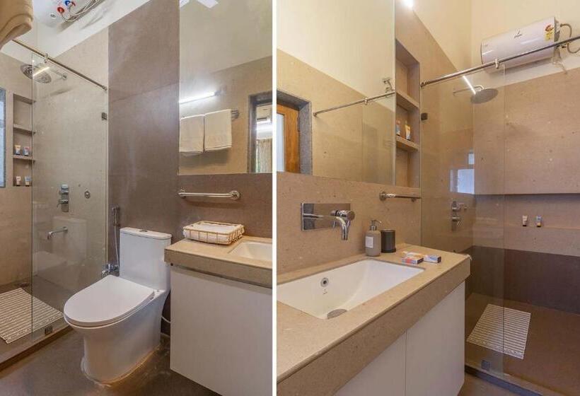 Stayvista S Beyond The Blue Door Valley View Villa With Outdoor Jacuzzi & Massage Chair