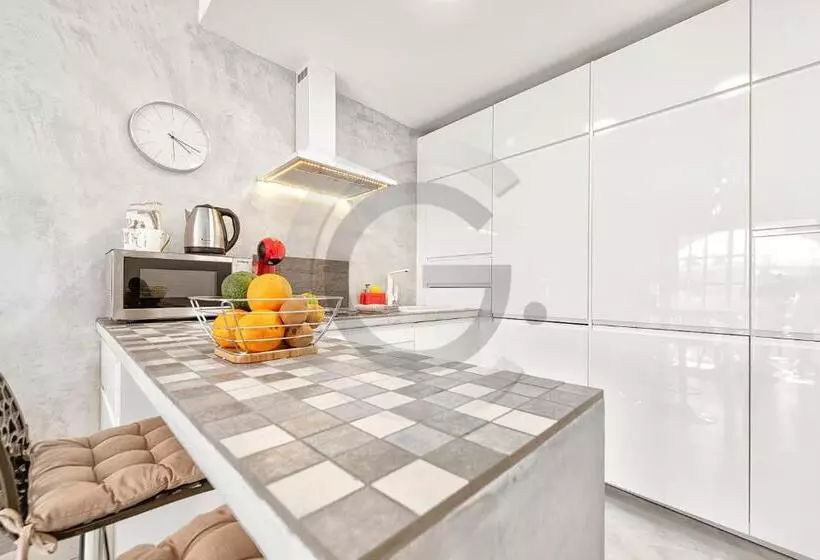 Tisalaya Bright Apartment