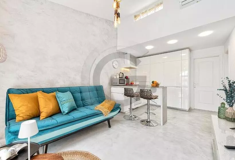 Tisalaya Bright Apartment