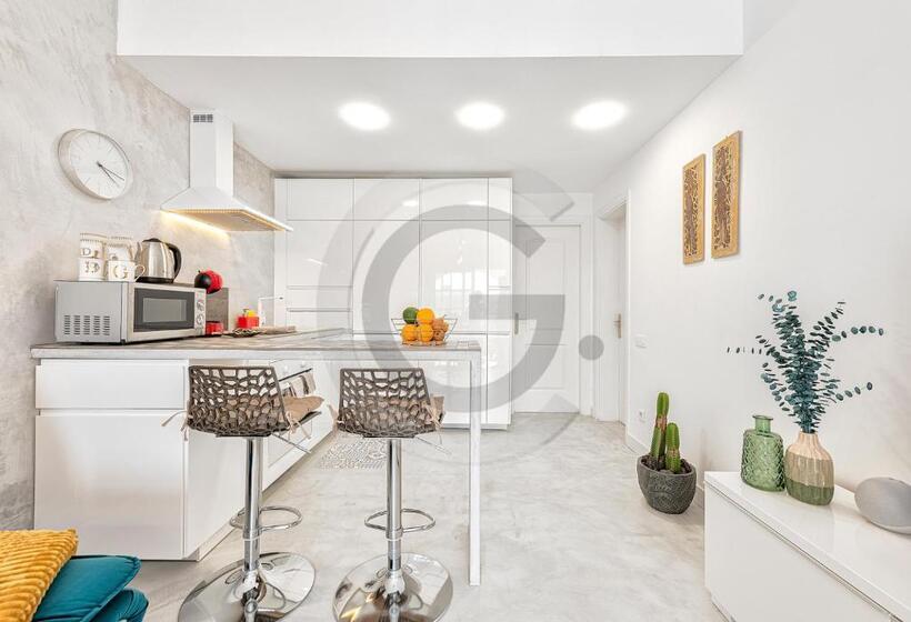 Tisalaya Bright Apartment