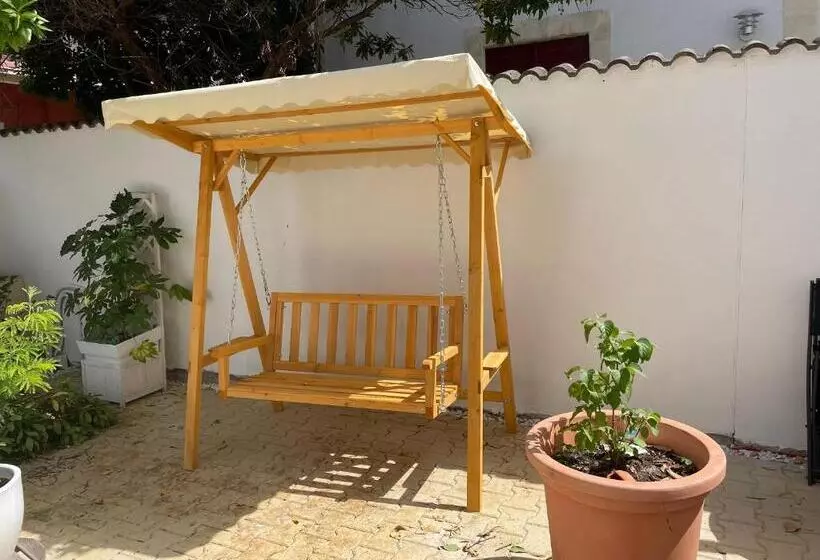 3 Pieces Avec Terrasse Entre Plage Et Centre Ville