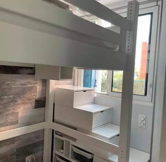 3 Pieces Avec Terrasse Entre Plage Et Centre Ville