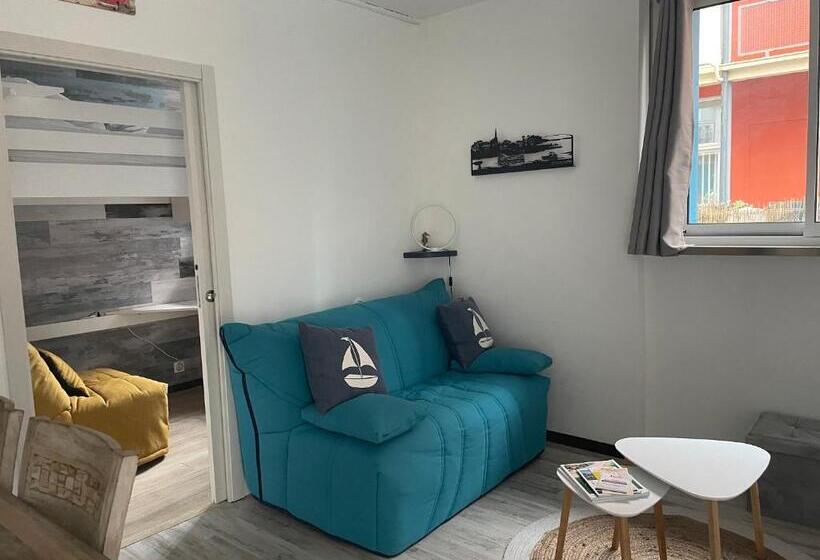 3 Pieces Avec Terrasse Entre Plage Et Centre Ville