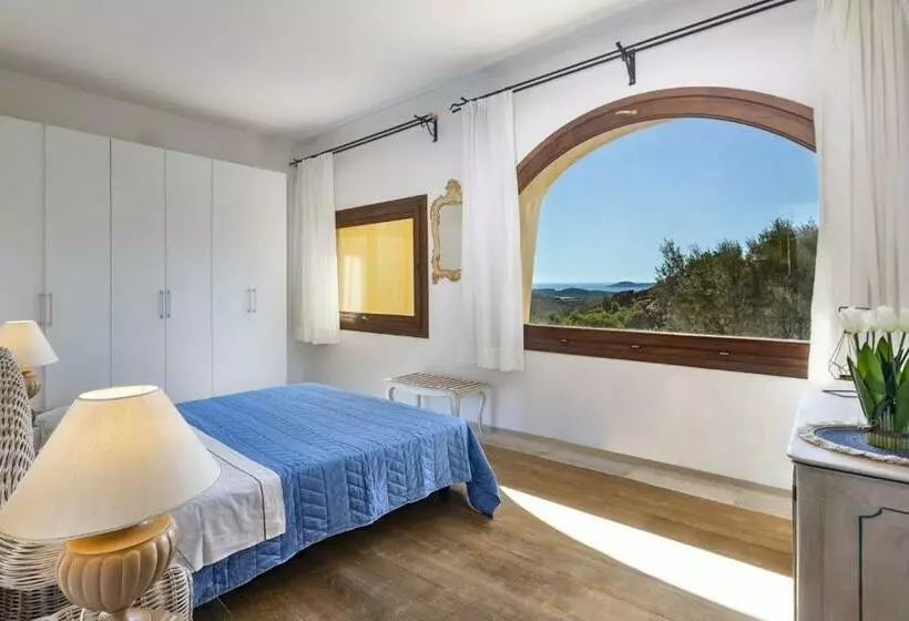 Aamiaismajoitus (B&B) Iconic Luxury Suites