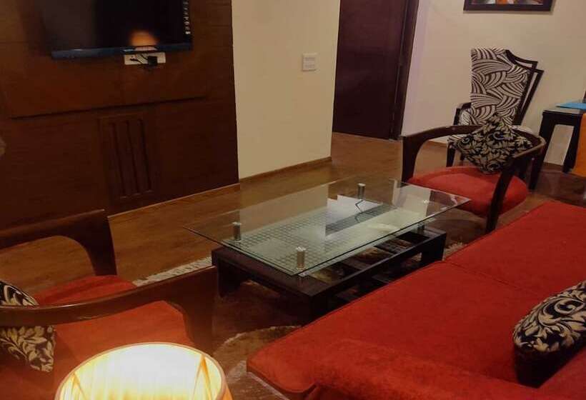 בית מלון כפרי Comfort Inn Bl