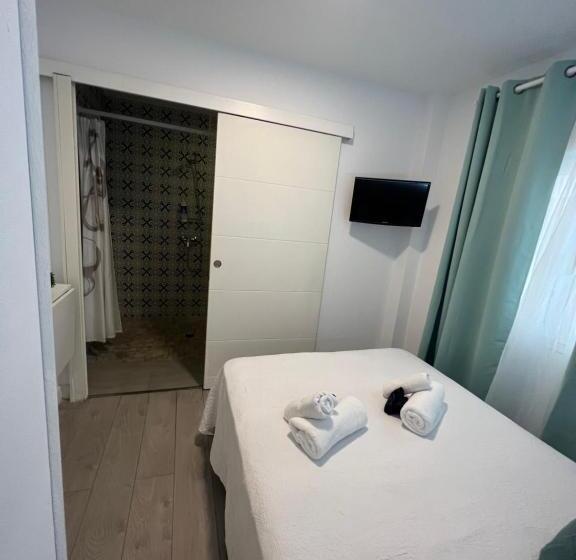 پانسیون L Boutique Tarifas