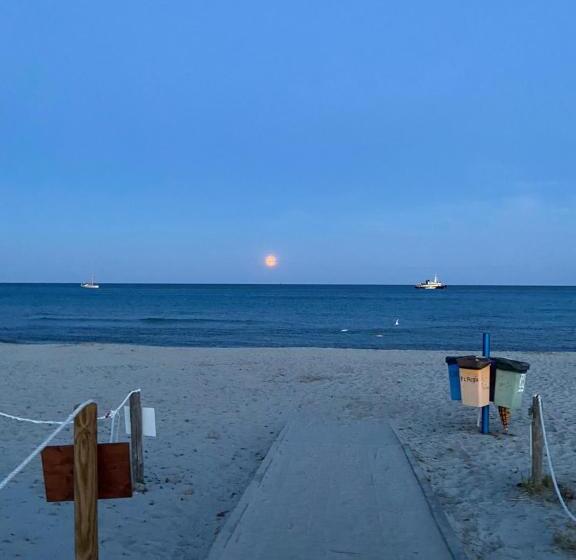 پانسیون Villa Zinnibiri