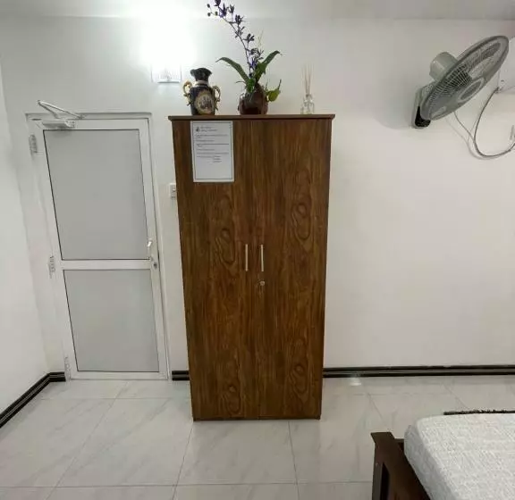 Sebastian Transit Katunayake