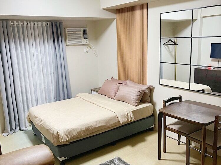 Steff S Condo 815 At Centrio Tower Deluxe Unit