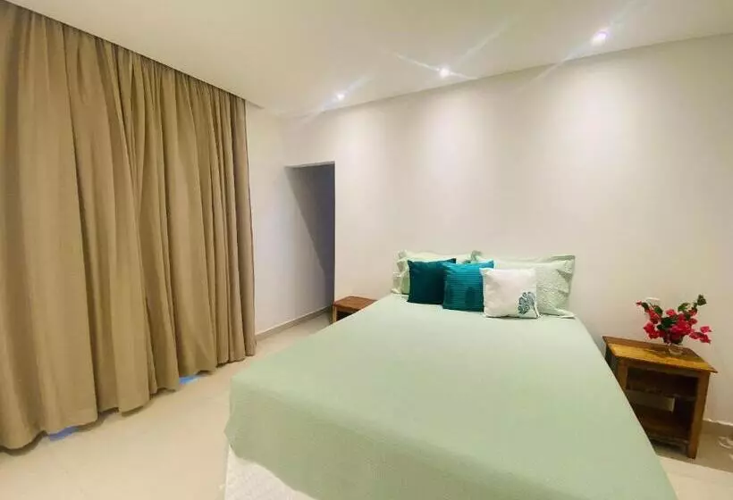 Bela Araçaípe Moderna E Confortável Com Piscina Exclusiva