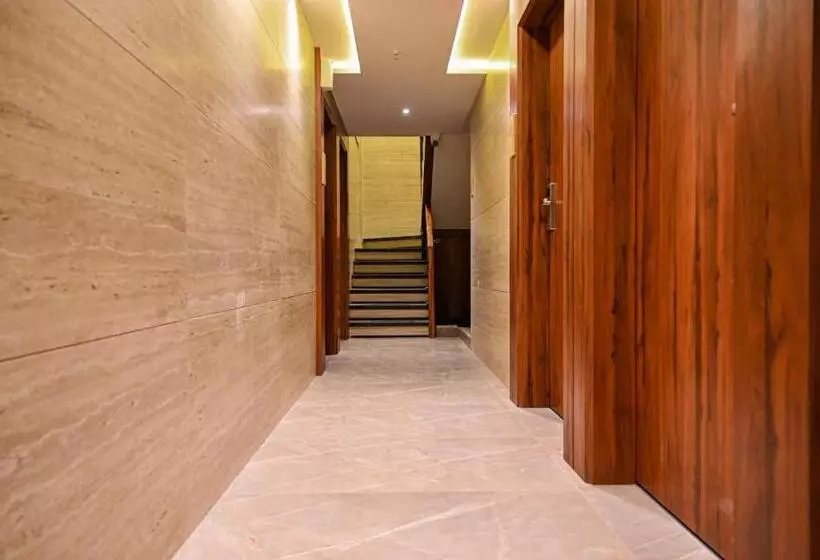 Hotelli Suvidha Suites