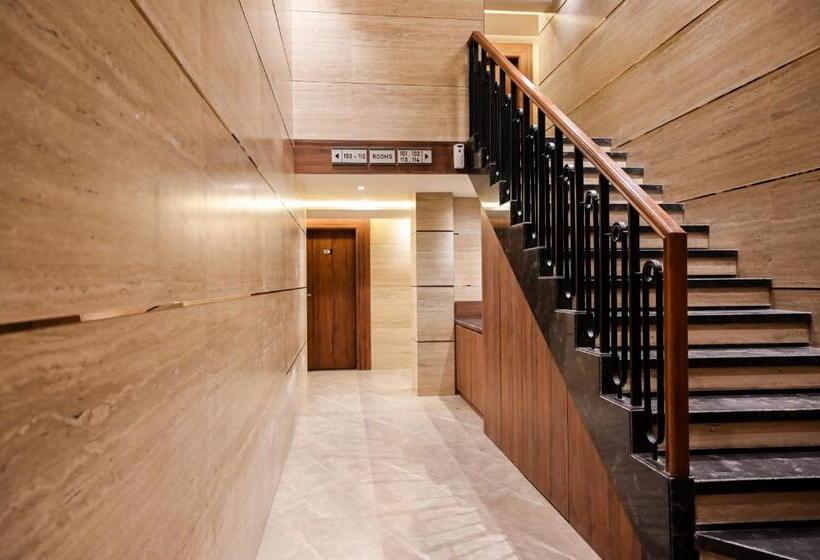 Hotel Suvidha Suites