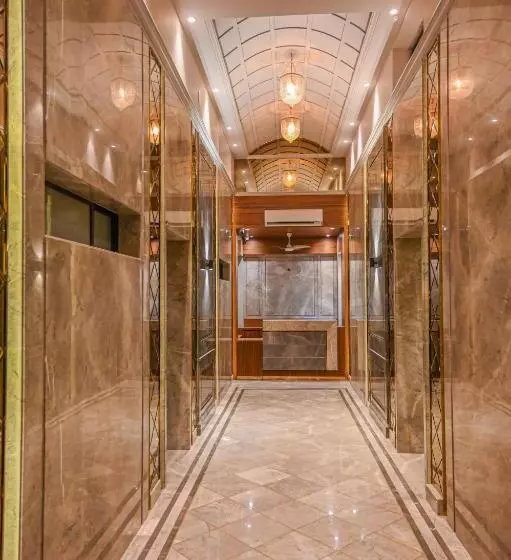 Hotelli Suvidha Suites