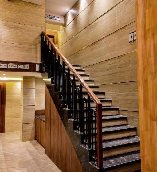 Hotelli Suvidha Suites