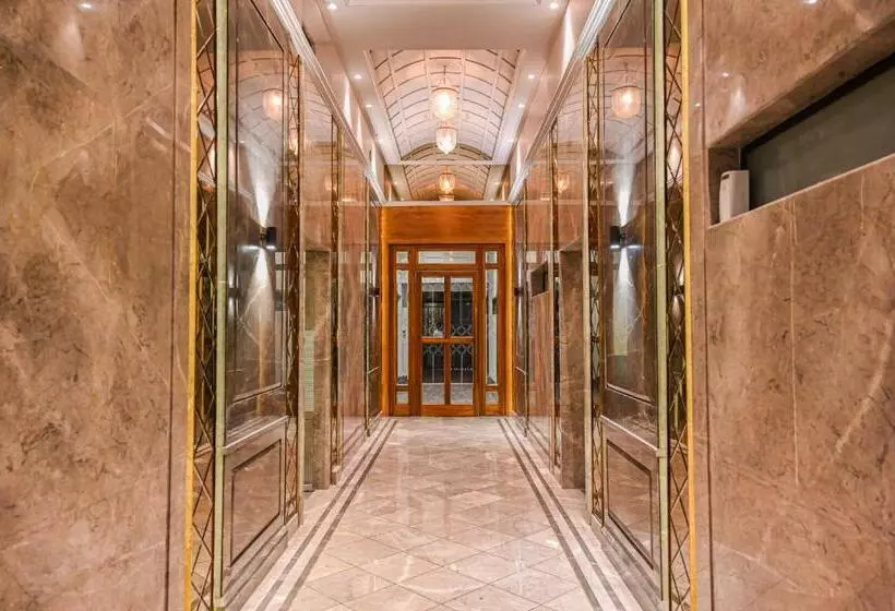 Hotelli Suvidha Suites