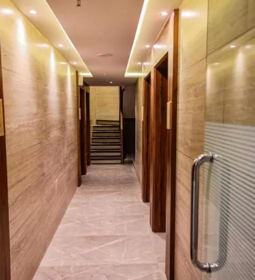 Hotelli Suvidha Suites