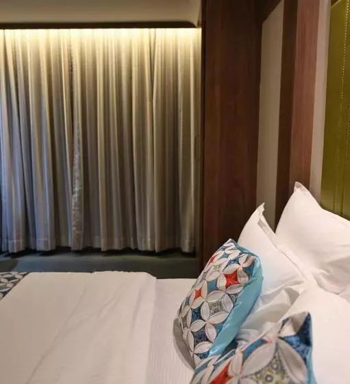 Hotelli Suvidha Suites