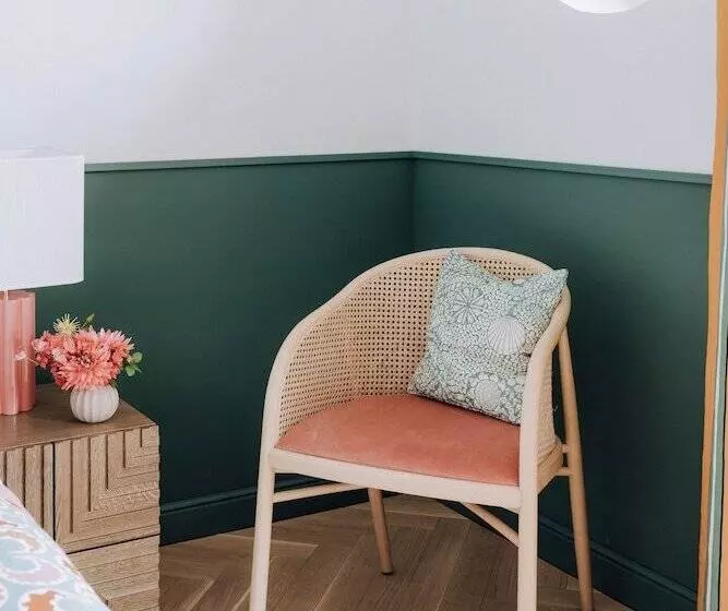 هتل Villa Alma   A Lakeside Boutique