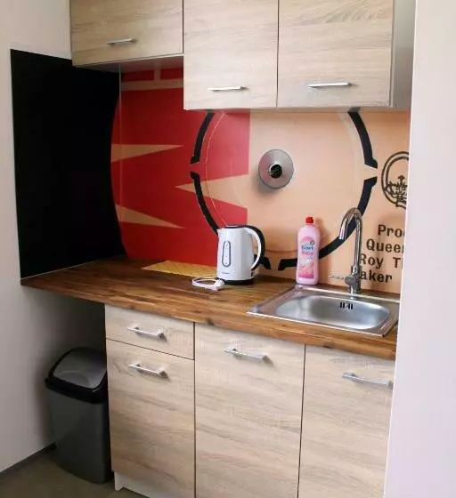 Motelli Dluhonska Apartments
