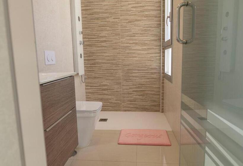 Stunning New Build 3 Bed Villa With Private Pool