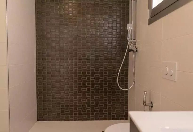 Stunning New Build 3 Bed Villa With Private Pool