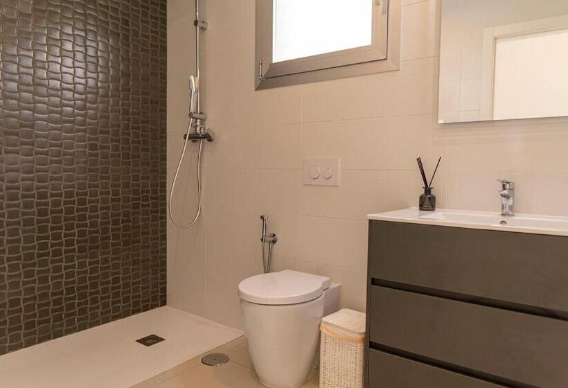 Stunning New Build 3 Bed Villa With Private Pool