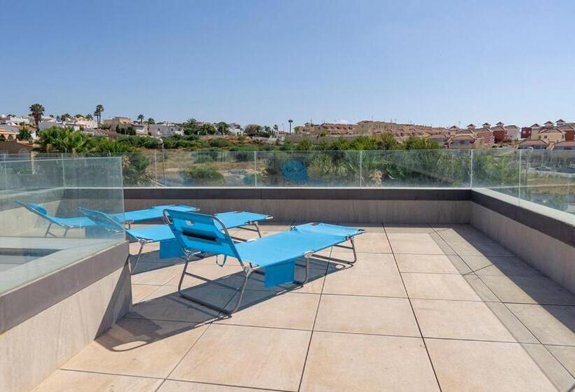 Stunning New Build 3 Bed Villa With Private Pool