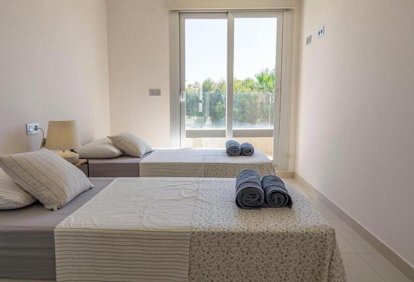 Stunning New Build 3 Bed Villa With Private Pool