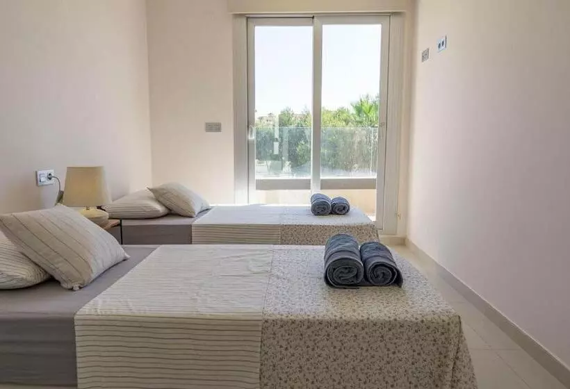 Stunning New Build 3 Bed Villa With Private Pool