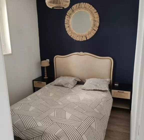 Superbe Appartement Avec Piscine Sauna Et Petite Vue Mer