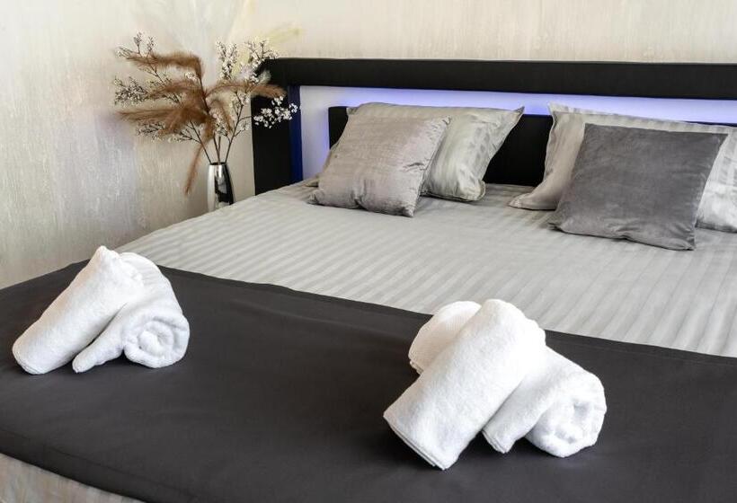 апартамент 404