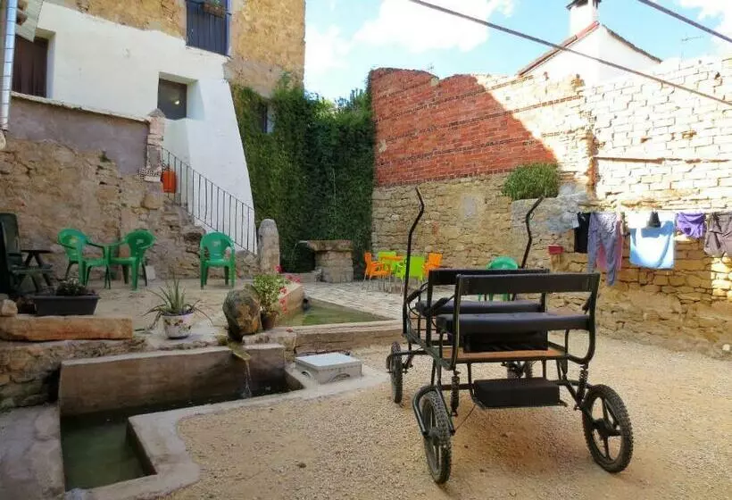 Retkeilymaja La Casa Mágica